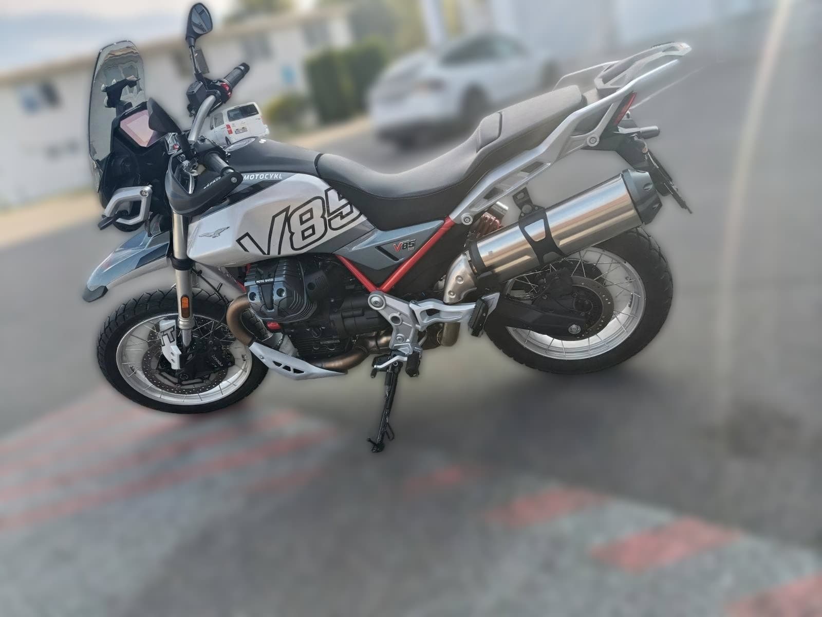 2023 Moto Guzzi Moto Guzzi V85 TT - 2 702 km - Fotka 1