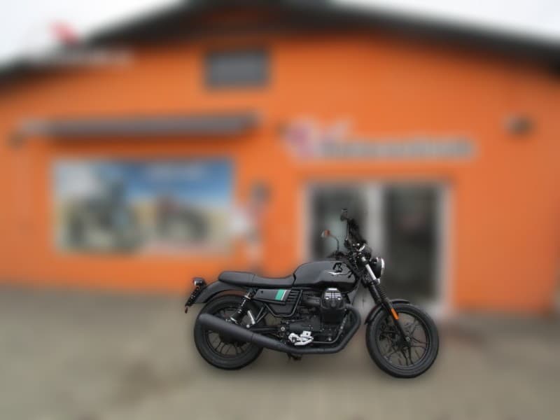 2017 Moto Guzzi Moto Guzzi V7 - 6 900 km - Fotka 1