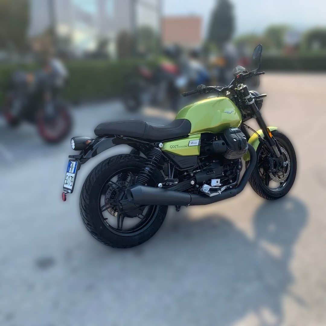 2025 Moto Guzzi V7 - 3 219 km